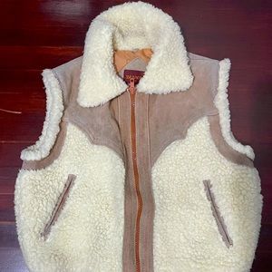Xs-Sm Vintage Sherpa and suede vest